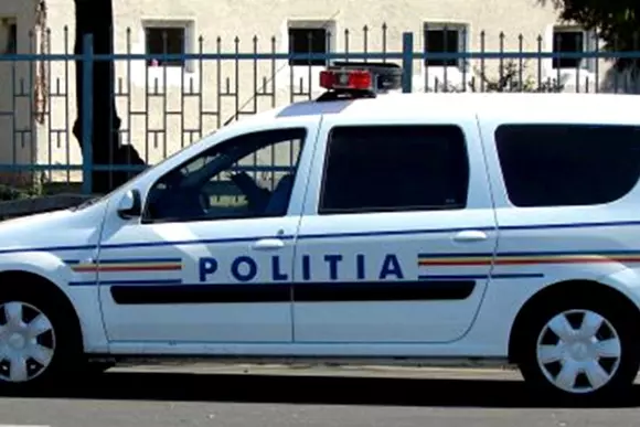 Întrebare de la Poliția Română: ce facem cu această manetă?