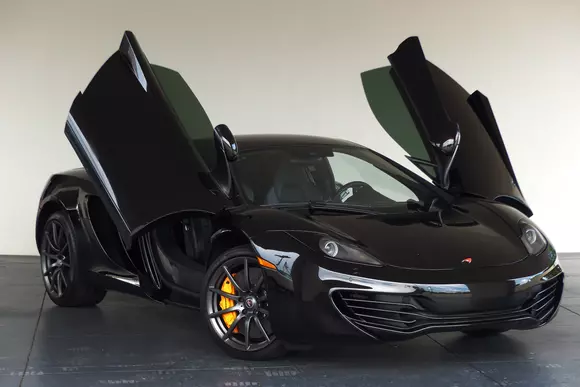 ANAF vinde super mașini și în August! Cât costă un supercar la ANAF?