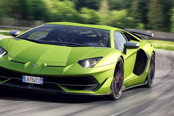 Lamborghini Aventador SVJ - noul vârf de gamă al italienilor