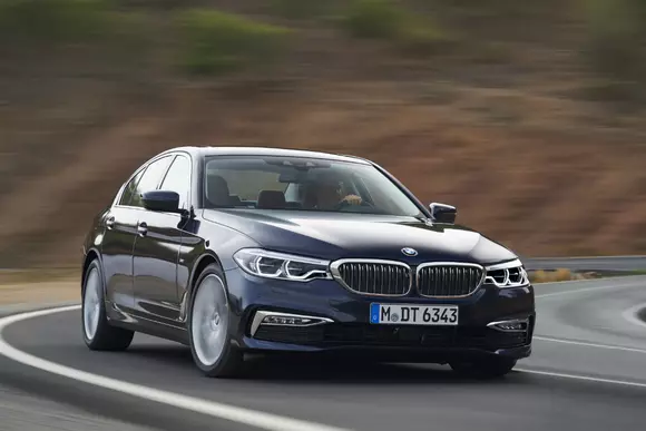 BMW Seria 5 ar putea primi motorul lui 850i