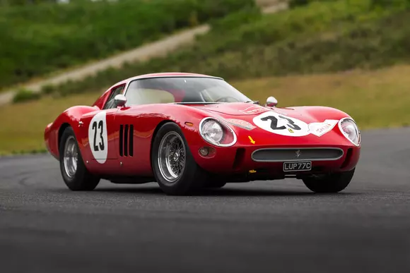 Cea mai scumpă mașină vândută vreodată la licitație - recordul a fost doborât