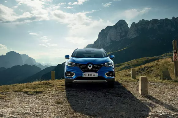 Renault Kadjar facelift: Restilizare discretă la exterior și interior modernizat