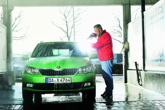 O curățire generală: Cui nu îi place o mașină curată?