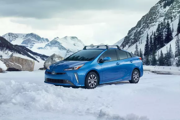 Toyota Prius facelift debutează la Salonul Auto de la Los Angeles