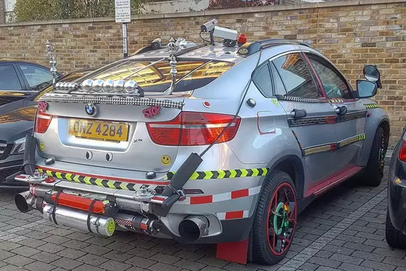 Cel mai "tunat" BMW X6 din lume!