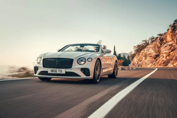 Galerie foto completă: Noul Bentley Continental GT Convertible