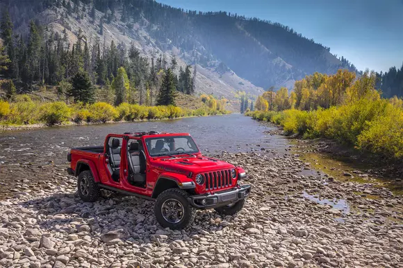 Jeep Gladiator: Fratele pick-up al lui Wrangler se prezintă!