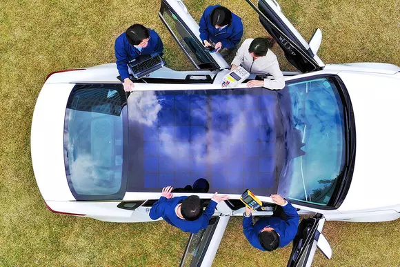 Autoturismele eco de la Kia și Hyundai vor avea panouri solare