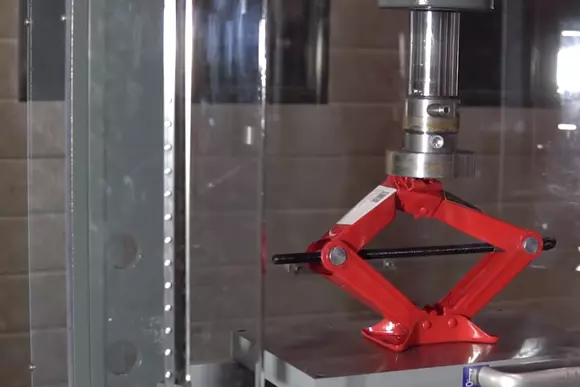 Test extrem - Care este cel mai rezistent cric?