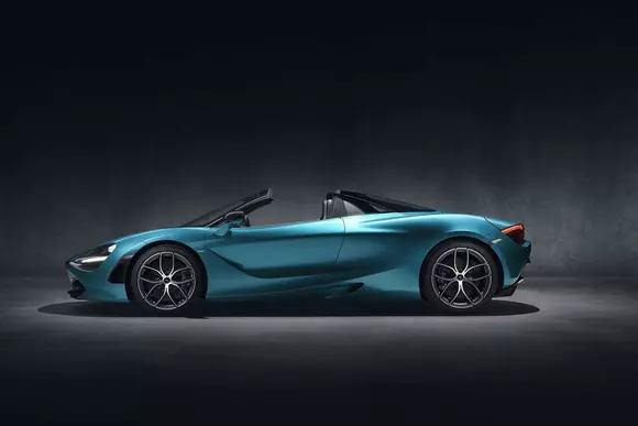 McLaren 720S Spider se prezintă: plafon retractabil și 720 CP