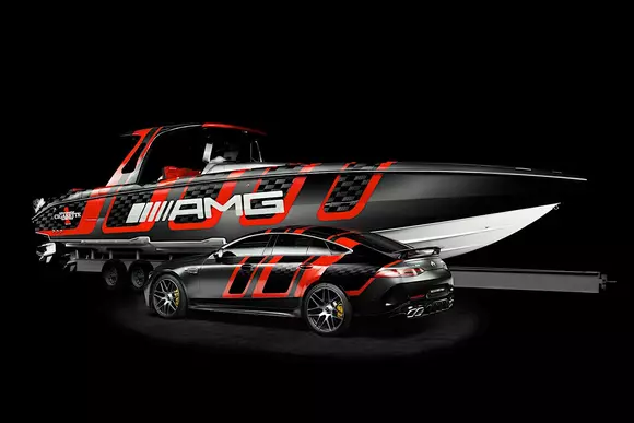 Cigarette Racing 41’ AMG Carbon Edition și Mercedes-AMG GT 4-Door – un duo exclusivist