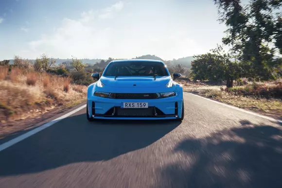 Lynk&Co 03 Cyan Concept: 528 de cai din China