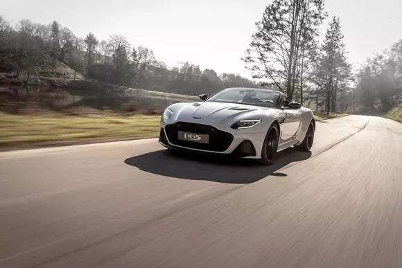 Aston Martin DBS Superleggera Volante: cel mai iute cabrio al englezilor