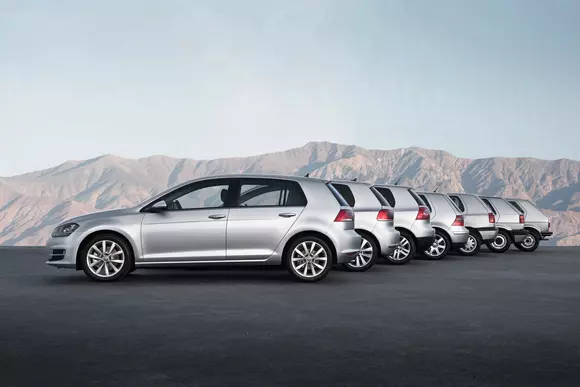 Volkswagen Golf a împlinit 45 de ani!