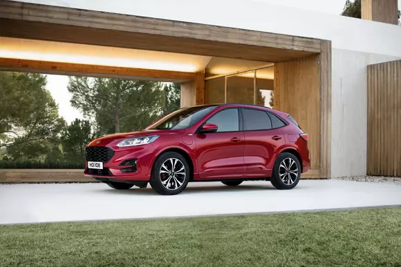 Ford a prezentat noul Kuga: Iată ce alte noutăți a mai pregătit!