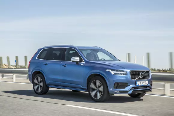 Volvo XC90 D5 AWD – Un suedez excentric
