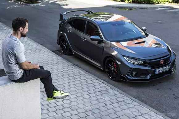 Cum e viața între enduro, „coastă“ și „Neatza“? Pe roți!