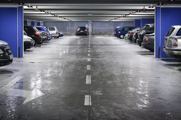 Știința a decis: acesta este cel mai eficient mod de a găsi parcare (VIDEO)