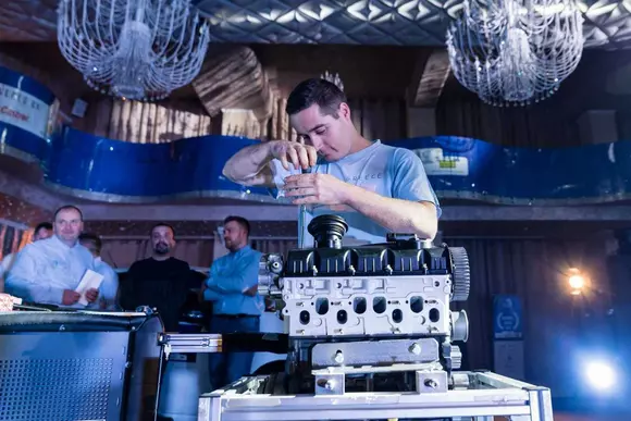 Au început înscrierile pentru Mecanicul Anului 2019. Marele premiu: un Fiat Tipo!