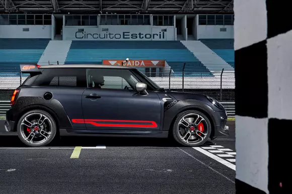 Acesta este cel mai puternic MINI produs vreodată: JCW GP