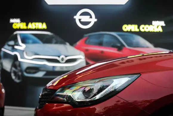 Opel Astra facelift, lansat în România cu prețuri promoționale