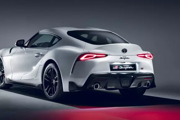 Toyota Supra, acum și în versiune cu motor de 2,0 litri și 258 CP!