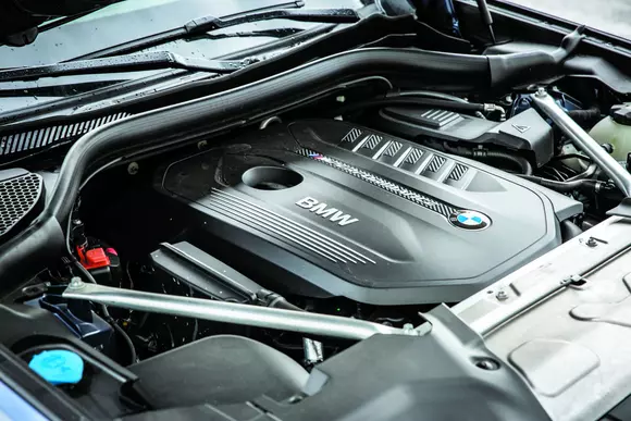 BMW renunță la 50% dintre motorizări începând din 2021