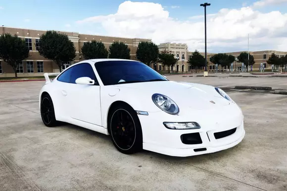 Porsche 911 post de conducere central