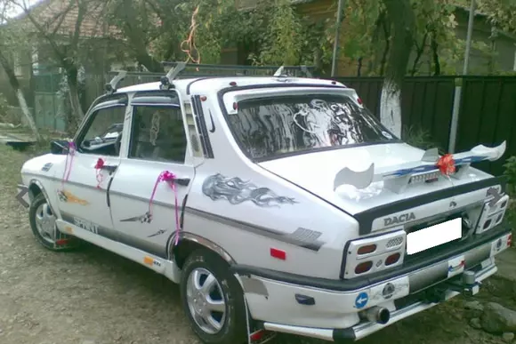 Topul celor mai inutile dotări aftermarket pe care ți le poți monta acum pe mașină