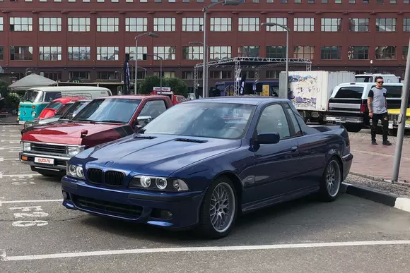 Ieși din monotonie cu un BMW Seria 5 “Papuc”!