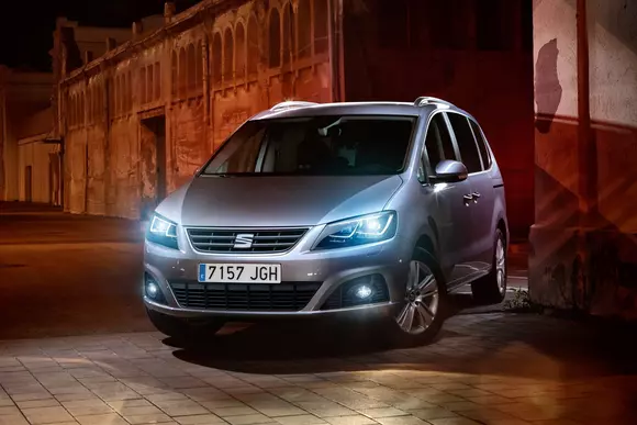 Alhambra trage cortina, pe fondul tendinței „SUV-uri, da! Van-uri, ba!”