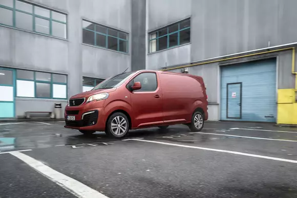 Peugeot Expert: Pentru profesioniști