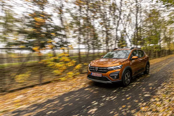 Dacia Sandero Stepway: Băiatul cu stil european