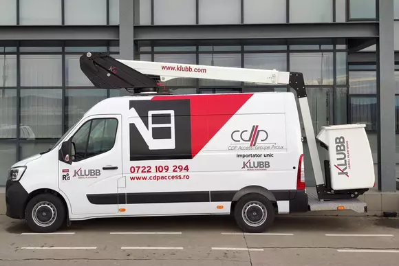 Easy & fast: Nacela pe autoutilitara Renault Master