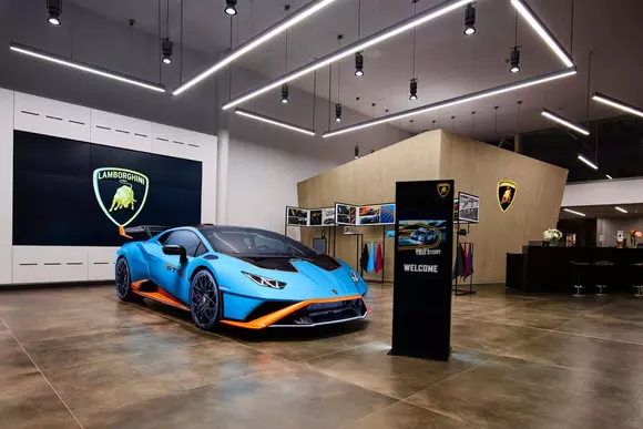Lamborghini Huracan STO a debutat în România: ce are în plus față de Performante?