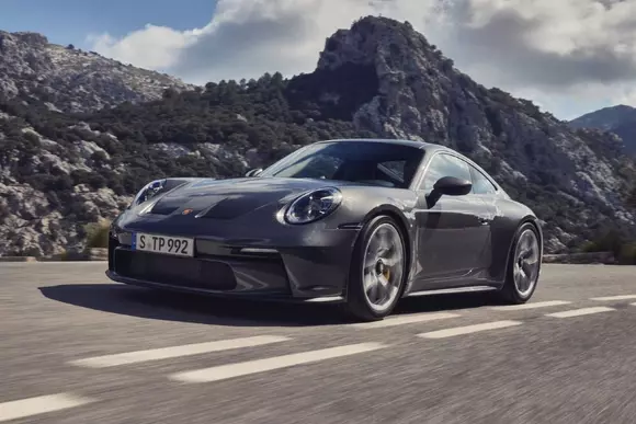 Porsche 911 GT3 Touring a debutat oficial