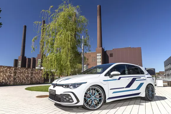 Volkswagen Golf GTE Skylight: așa arată proiectul ucenicilor VW pentru Wörthersee