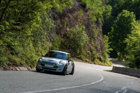 Cea mai solicitantă provocare pentru Vitesco Technologies Mini Electric Racing