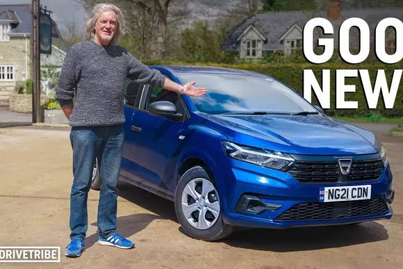 VIDEO: James May compară noua Dacia Sandero cu o bicicletă de lux