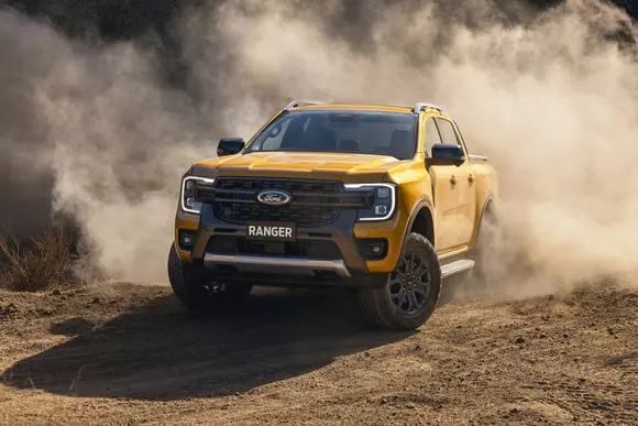 Din fericire, actualul Ranger încă e tentant, altfel ai de așteptat până la finele anului viitor pentru a primi un Ford Ranger 2022.