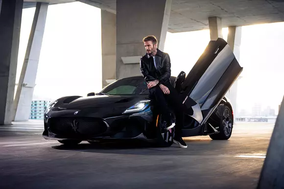 De la excepțional, la excepțional: coupé Maserati MC20 Fuoriserie pentru David Beckham.