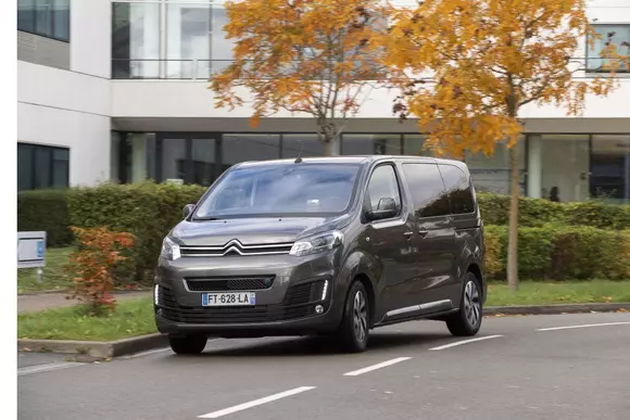 Persoană fizică? În cazul acesta, Citroën are pentru tine Berlingo și SpaceTourer doar în versiune electrică