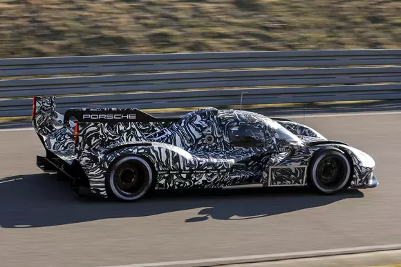 Marca din Zuffenhausen a ales noua cale tehnologică pe care va merge în competițiile tip Le Mans. Prototipul LMDh intră în teste.