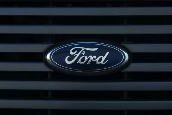 Patent Ford: În viitor, mașinile vor fi controlate prin intermediul undelor cerebrale