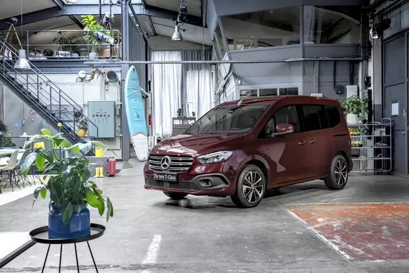 Mercedes-Benz Clasa T: faceți cunoștință cu noul membru al familiei MPV din Stuttgart
