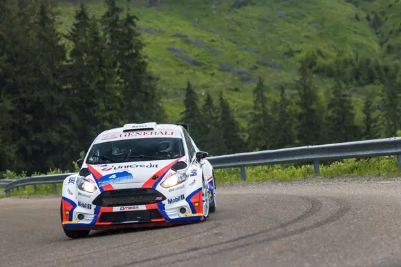 Progres natural - Borsec hidratează echipajul Teslovan/Cseh la Raliul Bucovinei 2022