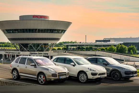 Au trecut 20 de ani de la lansarea primei generații Porsche Cayenne. Ce putem spune astăzi despre acel început?