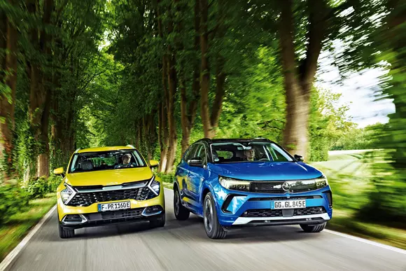 DUEL CU CABLU ȘI PISTON:  Kia Sportage versus Opel Grandland