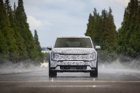 Kia EV9 se pregătește pentru debutul oficial din 2023