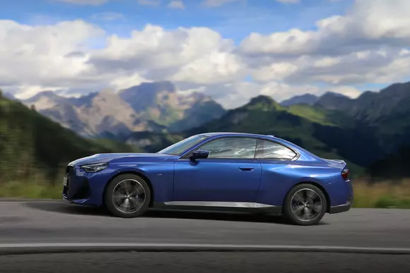 Răgaz de un măr într-un colț de paradis. Sau cum să te dai bavarez într-un loc care îți atinge coarda românească.